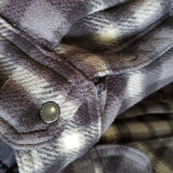 Eddie Bauer Black and Gray Plaid Flannel Shacket  2XL - Picture 6 of 12